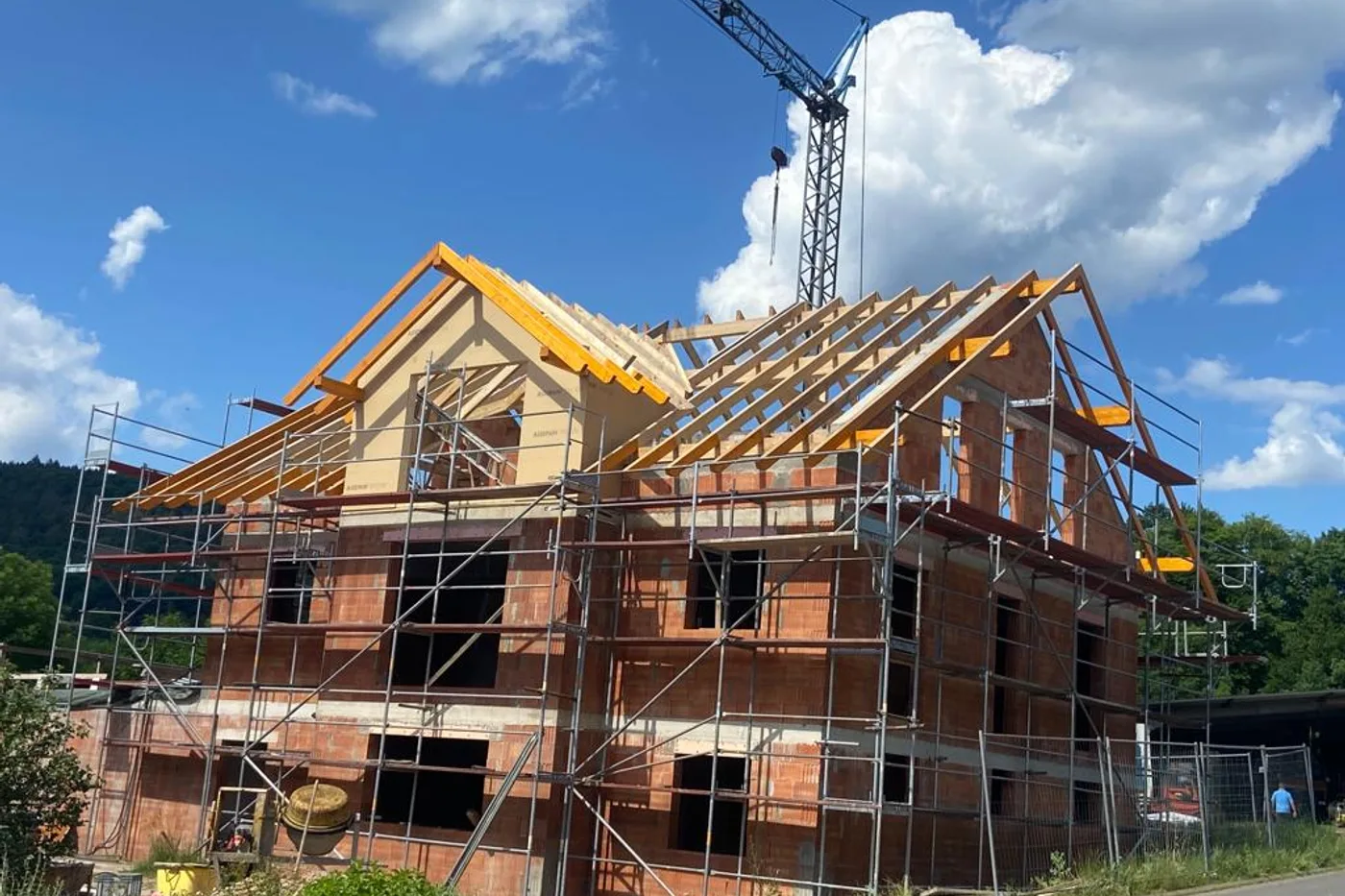Dachstuhl-Montage von Holzbau Oberlerchner in Gelnhausen